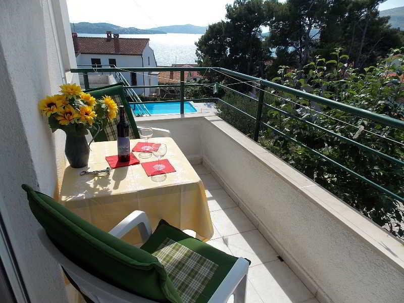 Apartments Villa Goja Traù Esterno foto